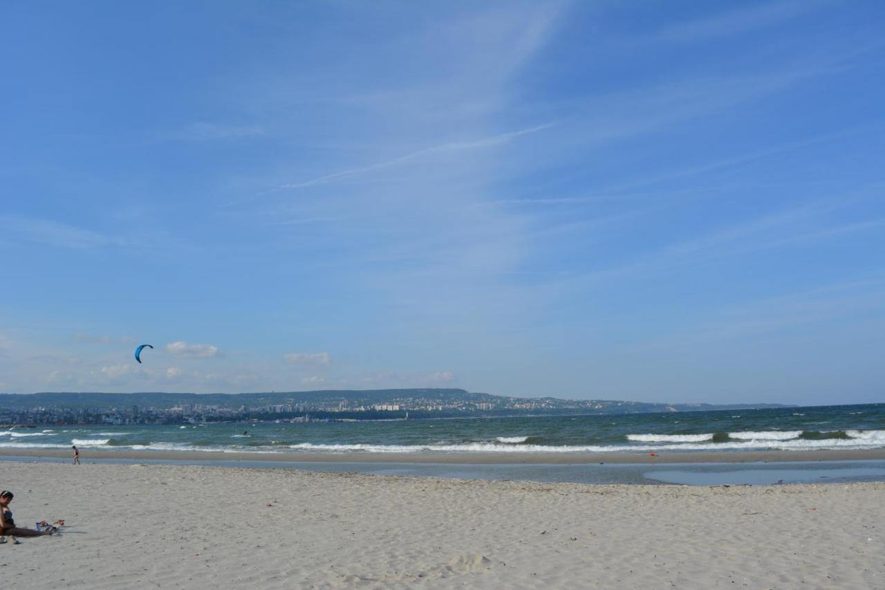 East From Paradise Apartment Varna Exterior photo